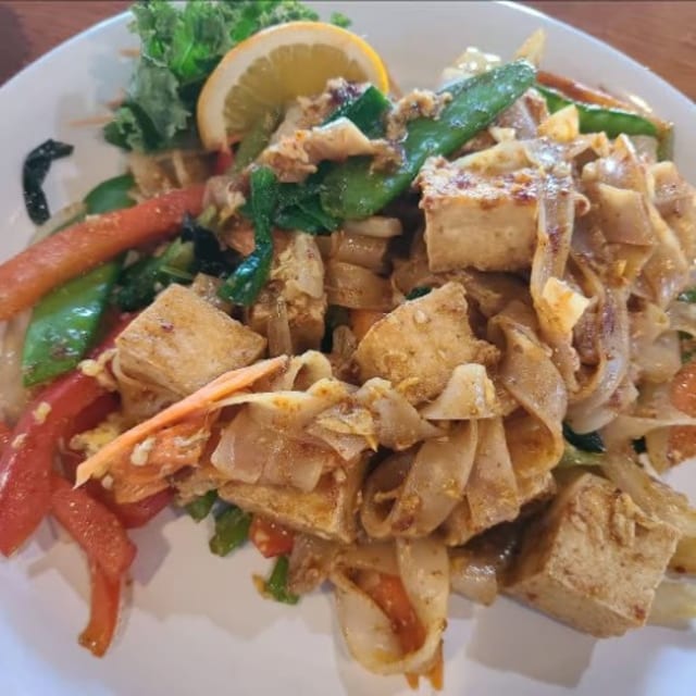 Pad See Eauw Noodle.