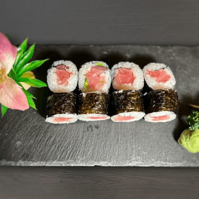 Tuna roll.